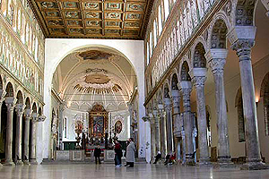 Curia001