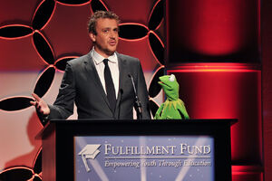 STARS Jason Segel and Kermit