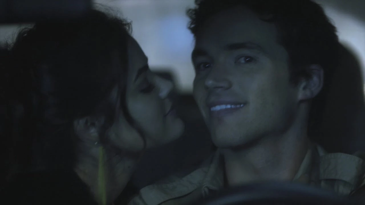 Ezra E Aria Tornano Insieme Nella 6 Stagione