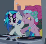 DJ Pon-3 removes her shades S2E26