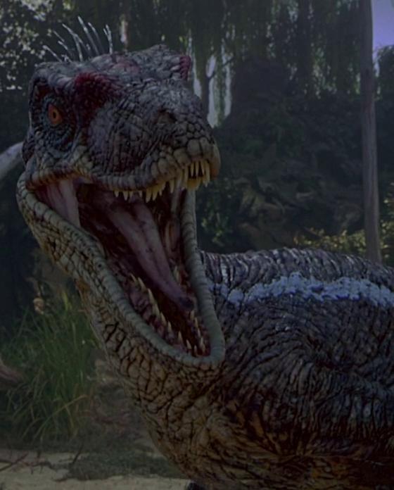 jurassic park novel raptors